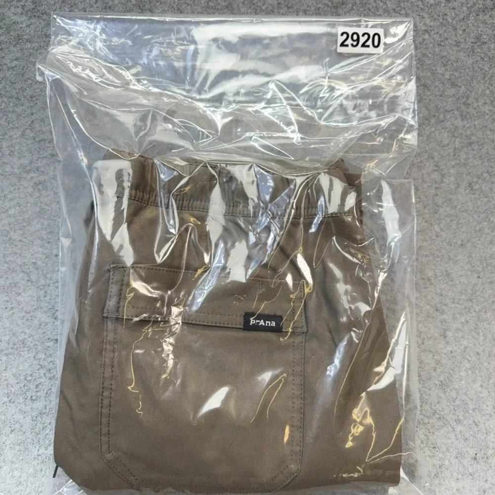 prAna Men Cargo Pants Large Stretch Beige 32x30 Standard Fit Belt Hiking Outdoor